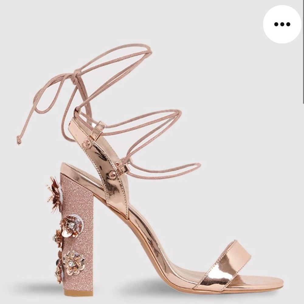 Rose Gold Flower Embellished Block Heeled Sandals Size 6 BRAND NEW in Box
